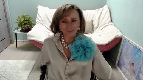 Helen online show from March 2025 08:20:02 AM