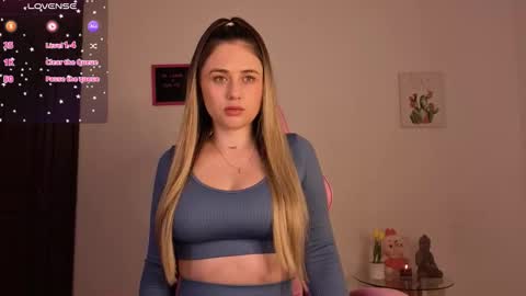 Snapshot of veronika__winslow_ chatting on October 2025 06:22:02 AM Vero online show from October 2025 06:22:02 AM