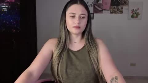 Snapshot of veronika__winslow_ chatting on June 2026 04:29:01 AM Vero online show from June 2026 04:29:01 AM