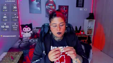 Miss Veronika online show from October 2025 07:58:02 PM