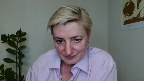 Snapshot of verony_ chatting on March 2025 08:16:02 PM verony_ online show from March 2025 08:16:02 PM