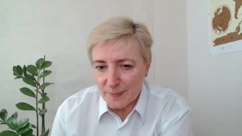 Snapshot of verony_ chatting on March 2025 12:20:01 PM verony_ online show from March 2025 12:20:01 PM