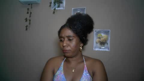 Snapshot of verronique1511 chatting on April 2026 04:01:01 PM verronique1511 online show from April 2026 04:01:01 PM
