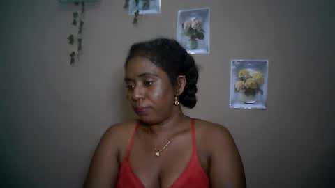 Snapshot of verronique1511 chatting on April 2026 05:21:02 PM verronique1511 online show from April 2026 05:21:02 PM