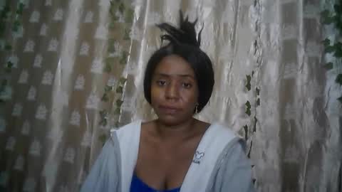 Snapshot of verronique1511 chatting on May 2026 06:12:02 PM verronique1511 online show from May 2026 06:12:02 PM