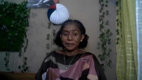 Snapshot of verronique1511 chatting on June 2026 10:53:02 AM verronique1511 online show from June 2026 10:53:02 AM