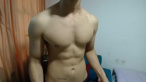Snapshot of versatileguuy chatting on April 2026 10:23:02 PM versatileguuy online show from April 2026 10:23:02 PM