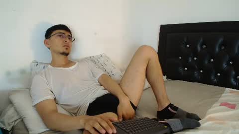 Snapshot of versatileguuy chatting on August 2026 11:31:02 AM versatileguuy online show from August 2026 11:31:02 AM