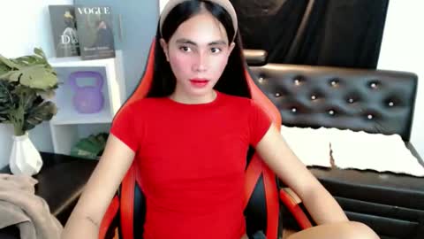 Snapshot of versex_maxwell chatting on April 2026 08:17:02 AM versex_maxwell online show from April 2026 08:17:02 AM