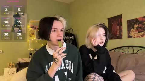 veryraretwins online show from October 2025 02:44:01 AM