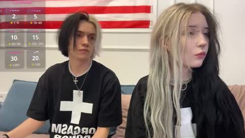 veryraretwins online show from March 2026 11:52:02 PM