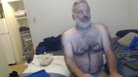 Snapshot of veryveryhairmanindenver chatting on December 2024 12:52:01 AM hairy man online show from December 2024 12:52:01 AM