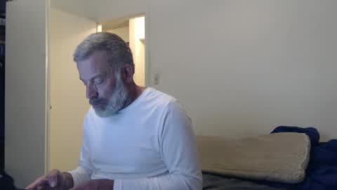 Snapshot of veryveryhairmanindenver chatting on January 2025 12:57:01 AM hairy man online show from January 2025 12:57:01 AM