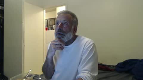 Snapshot of veryveryhairmanindenver chatting on January 2025 01:08:01 AM hairy man online show from January 2025 01:08:01 AM