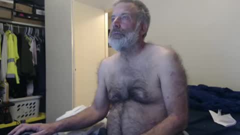 Snapshot of veryveryhairmanindenver chatting on February 2025 01:00:02 AM hairy man online show from February 2025 01:00:02 AM