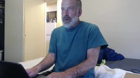 Snapshot of veryveryhairmanindenver chatting on March 2025 12:48:01 AM hairy man online show from March 2025 12:48:01 AM
