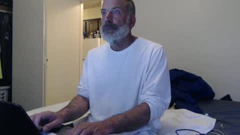 Snapshot of veryveryhairmanindenver chatting on March 2025 12:49:01 AM hairy man online show from March 2025 12:49:01 AM
