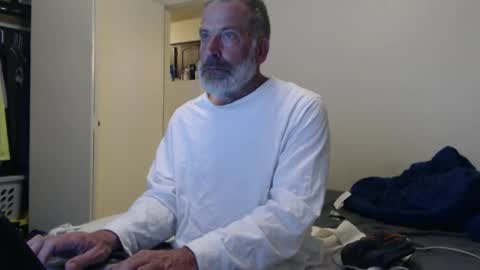 Snapshot of veryveryhairmanindenver chatting on March 2025 02:15:01 AM hairy man online show from March 2025 02:15:01 AM