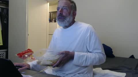 Snapshot of veryveryhairmanindenver chatting on March 2025 01:06:01 AM hairy man online show from March 2025 01:06:01 AM