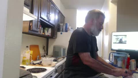 Snapshot of veryveryhairmanindenver chatting on September 2025 12:00:02 AM hairy man online show from September 2025 12:00:02 AM