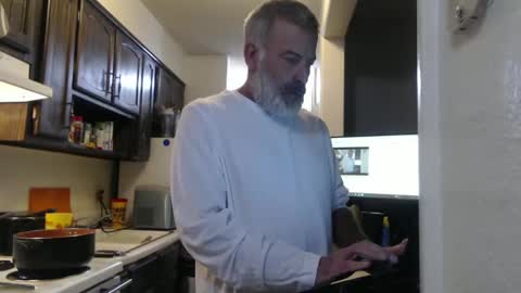 Snapshot of veryveryhairmanindenver chatting on September 2025 11:52:02 PM hairy man online show from September 2025 11:52:02 PM