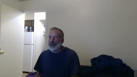 Snapshot of veryveryhairmanindenver chatting on October 2025 11:46:01 PM hairy man online show from October 2025 11:46:01 PM