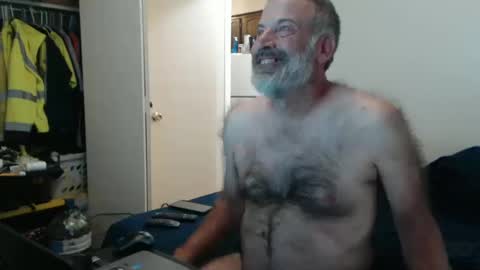 Snapshot of veryveryhairmanindenver chatting on October 2025 11:58:01 PM hairy man online show from October 2025 11:58:01 PM