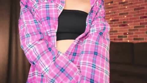 Amelia online show from April 2026 05:23:01 AM