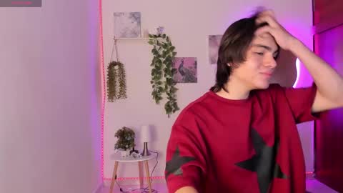 hi im vexa online show from April 2026 08:37:02 PM