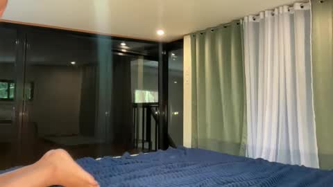 via_olala online show from October 2025 04:02:02 AM