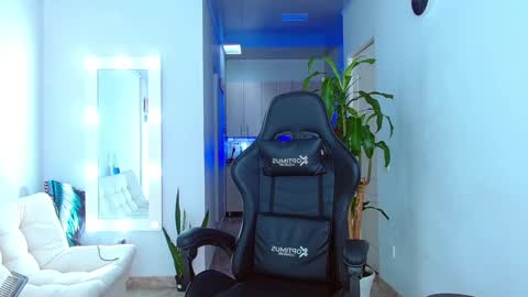 Ariana  online show from March 2025 08:42:02 PM