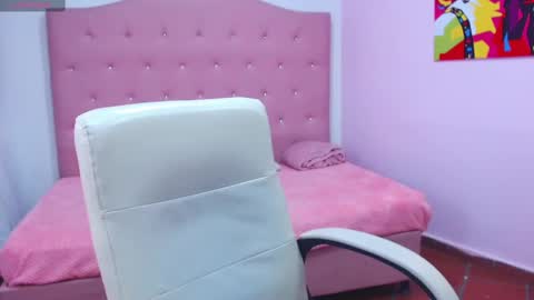 Snapshot of vic_nahomy chatting on February 2025 06:51:01 PM nahomy online show from February 2025 06:51:01 PM