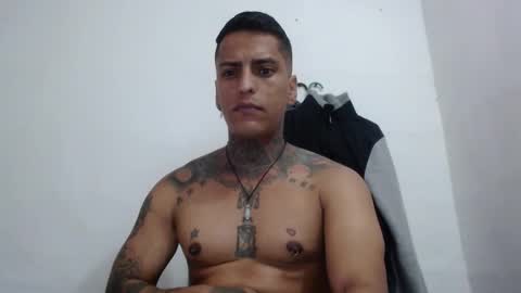 Victor cardenas online show from November 2025 07:27:01 PM