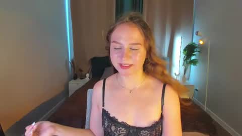 Snapshot of vicki_milles chatting on August 2026 09:01:02 AM vicki_milles online show from August 2026 09:01:02 AM