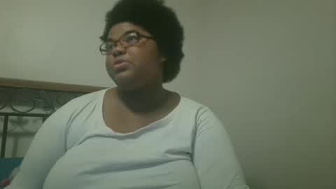 Snapshot of vickiryder56 chatting on May 2026 04:07:01 AM vickiryder56 online show from May 2026 04:07:01 AM