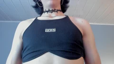 Snapshot of vicky_fant4sy chatting on May 2026 10:26:02 PM Vicky online show from May 2026 10:26:02 PM