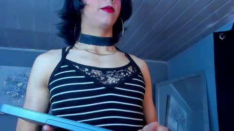 Snapshot of vicky_fant4sy chatting on May 2026 02:33:02 PM Vicky online show from May 2026 02:33:02 PM