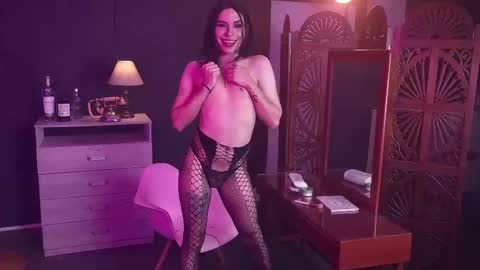        online show from February 2025 09:37:01 PM