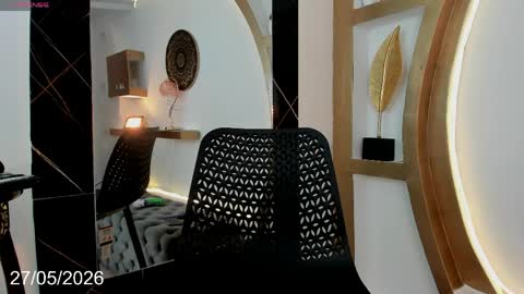 Snapshot of vicky_hottman chatting on May 2026 05:05:02 AM vicky_hottman online show from May 2026 05:05:02 AM