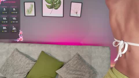 Snapshot of vicky_kittyy chatting on April 2026 05:15:01 PM Amy online show from April 2026 05:15:01 PM
