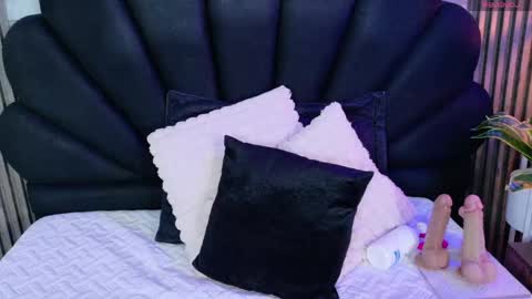 Snapshot of vicky_lopezz_ chatting on May 2026 02:19:01 AM vicky_lopezz_ online show from May 2026 02:19:01 AM