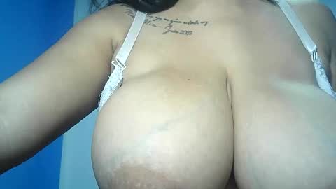 Snapshot of vickyblush8 chatting on November 2025 04:50:01 PM vickyblush8 online show from November 2025 04:50:01 PM