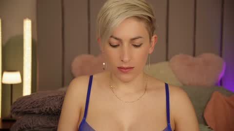 Snapshot of vickysecret96 chatting on February 2025 05:37:01 PM vickysecret96 online show from February 2025 05:37:01 PM