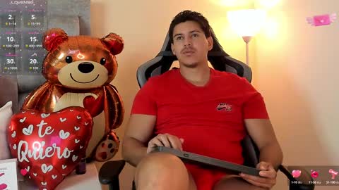 Snapshot of victor_vixen chatting on September 2025 08:21:02 PM victor online show from September 2025 08:21:02 PM