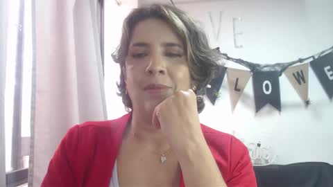 Hi guys   Im victoria  Be the one who can control me in PVT online show from October 2025 07:47:01 PM