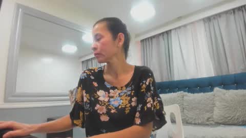 Snapshot of victoria__grey_ chatting on April 2026 08:04:01 PM Victoria grey online show from April 2026 08:04:01 PM