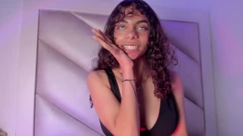 Snapshot of victoria__js_ chatting on July 2026 08:08:01 AM Victoria online show from July 2026 08:08:01 AM