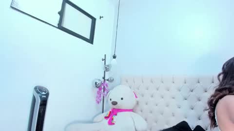 Victoria online show from January 2026 07:29:01 PM