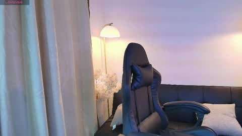 Victoria Collins online show from May 2026 02:34:01 PM