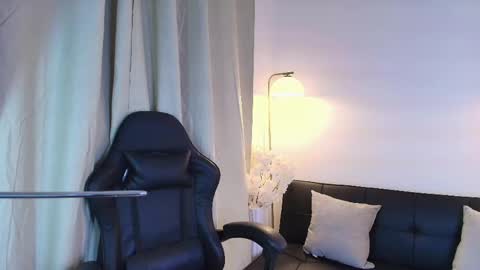 Victoria Collins online show from May 2026 03:13:01 AM